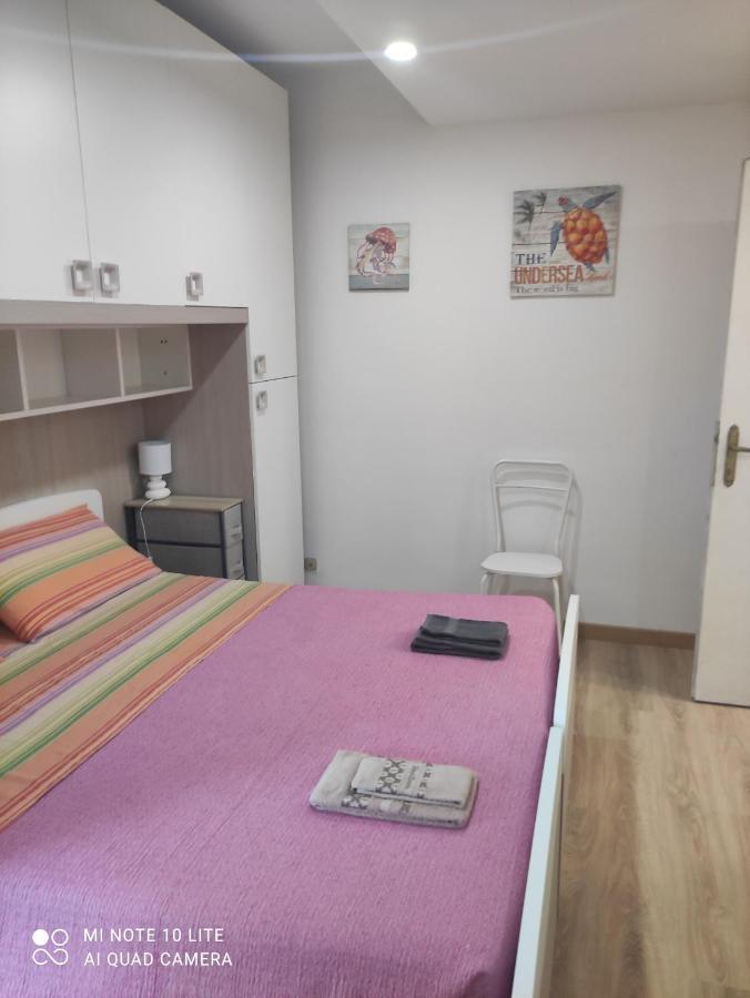 Giuliana Stanze Con Bagno Interno In A 350 Mt Spiaggia Libera Lido Delle Sirene